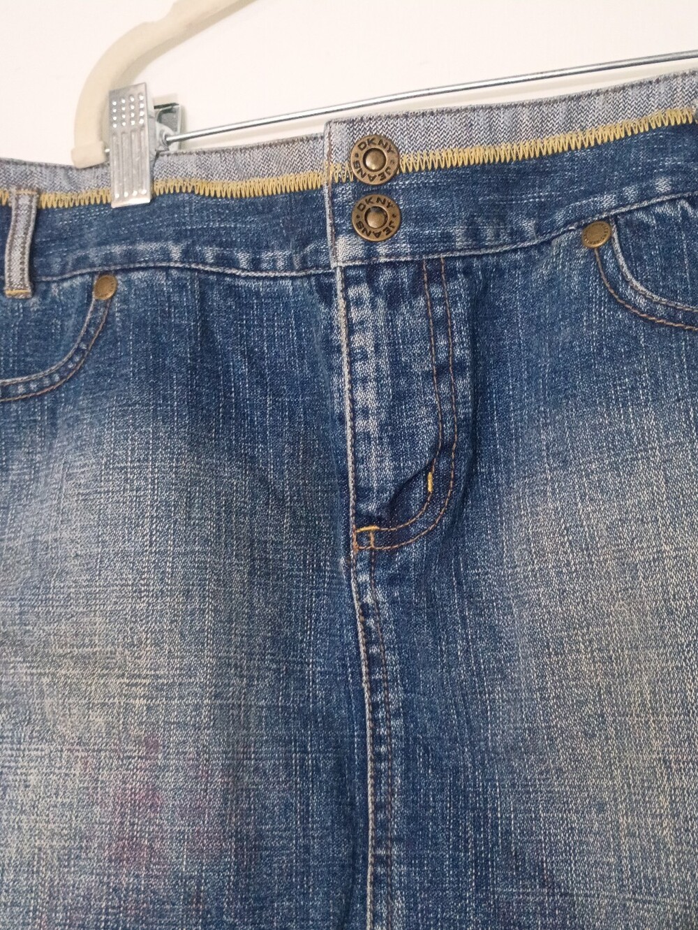 Y2K DKNY Jeans Denim Mini Skirt Size 13 Medium Wash Blue Classic 5-pocket image 4